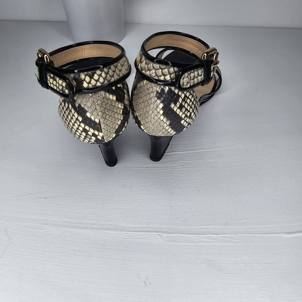 Aquatalia Quenby Wedge Sandals 8 Elegant Black Patent Leather Snakeskin Italian - Picture 6 of 8
